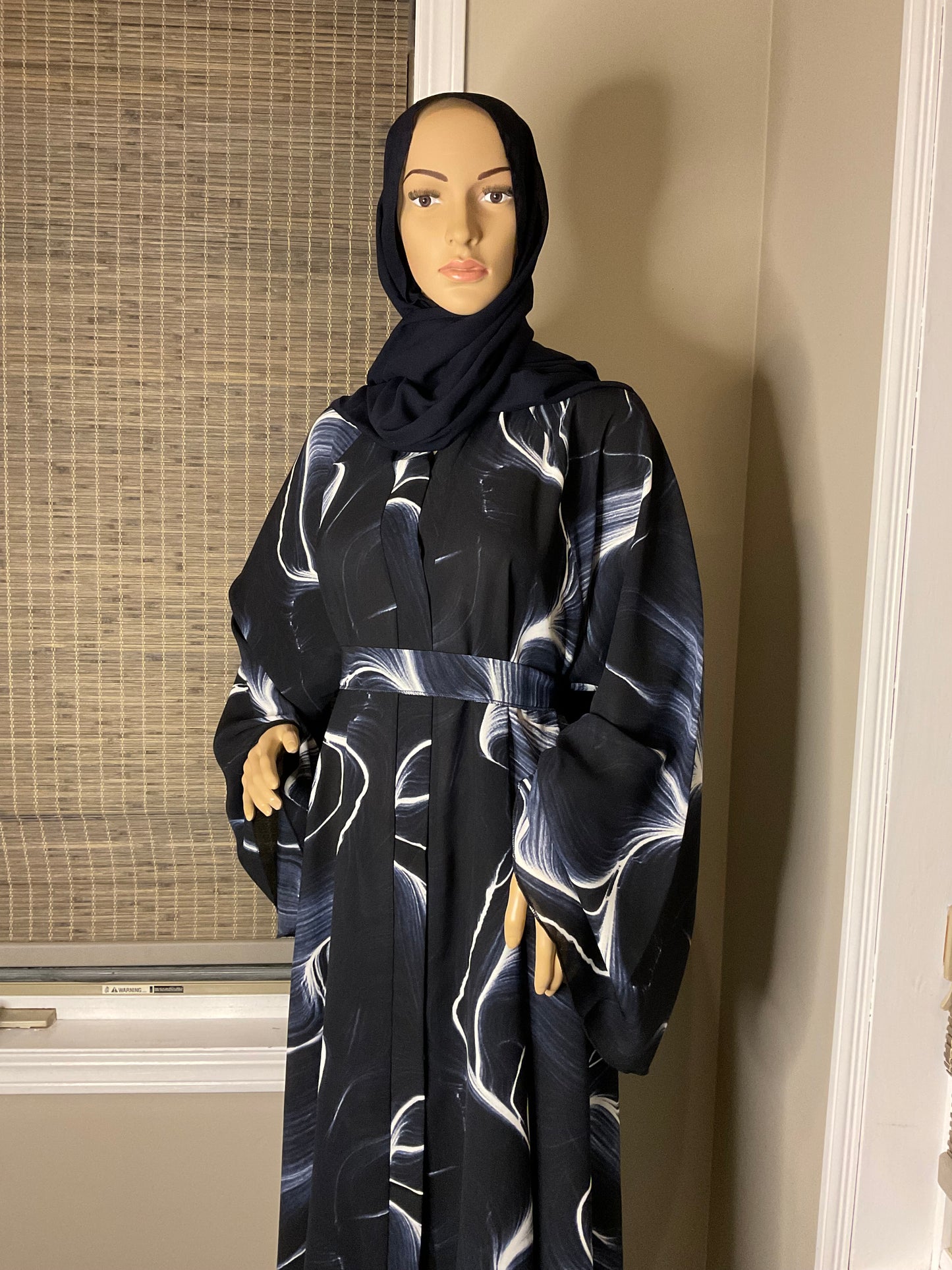 Elegant Flowy Abaya - Midnight Swirl