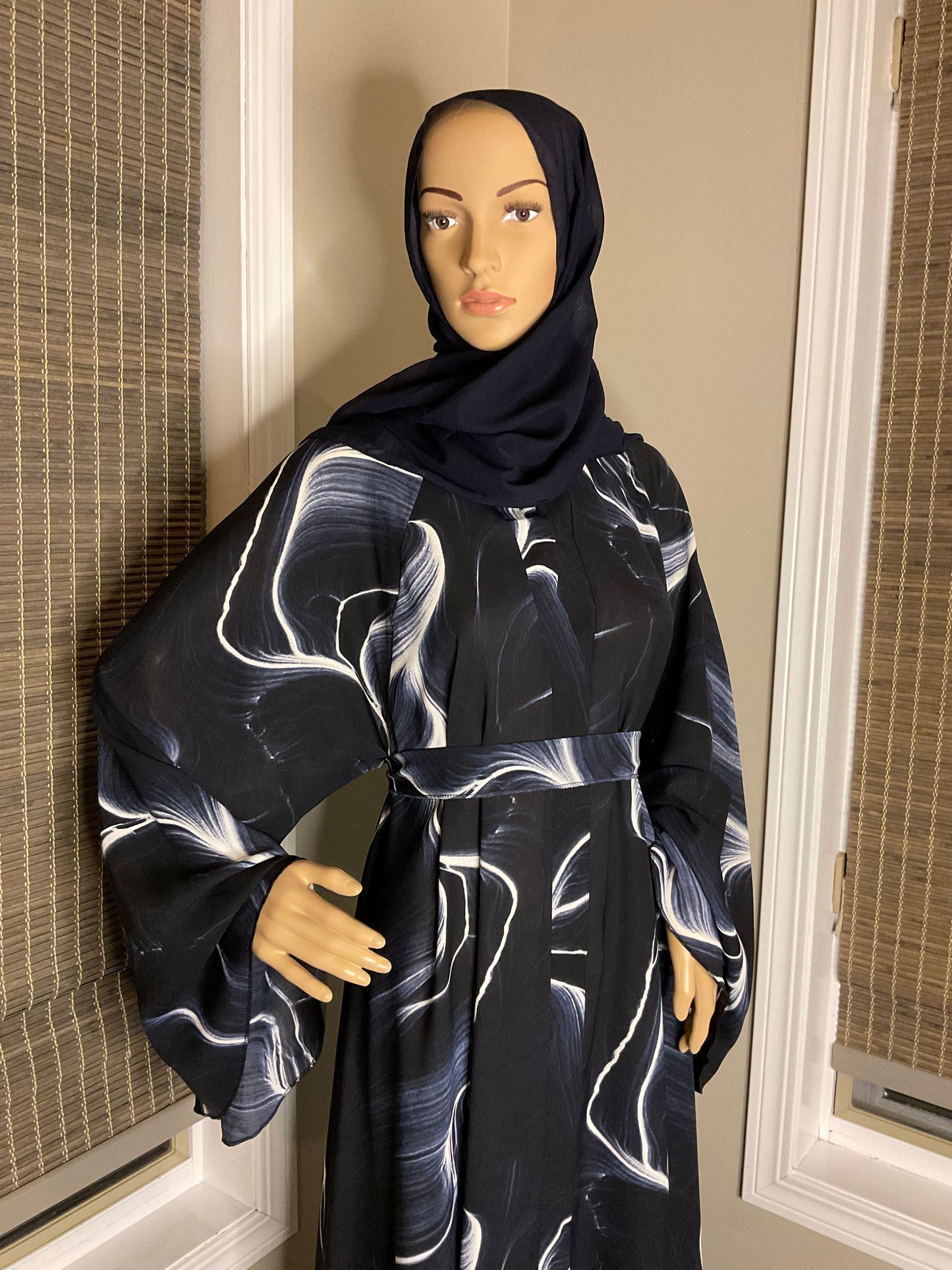 Elegant Flowy Abaya - Midnight Swirl