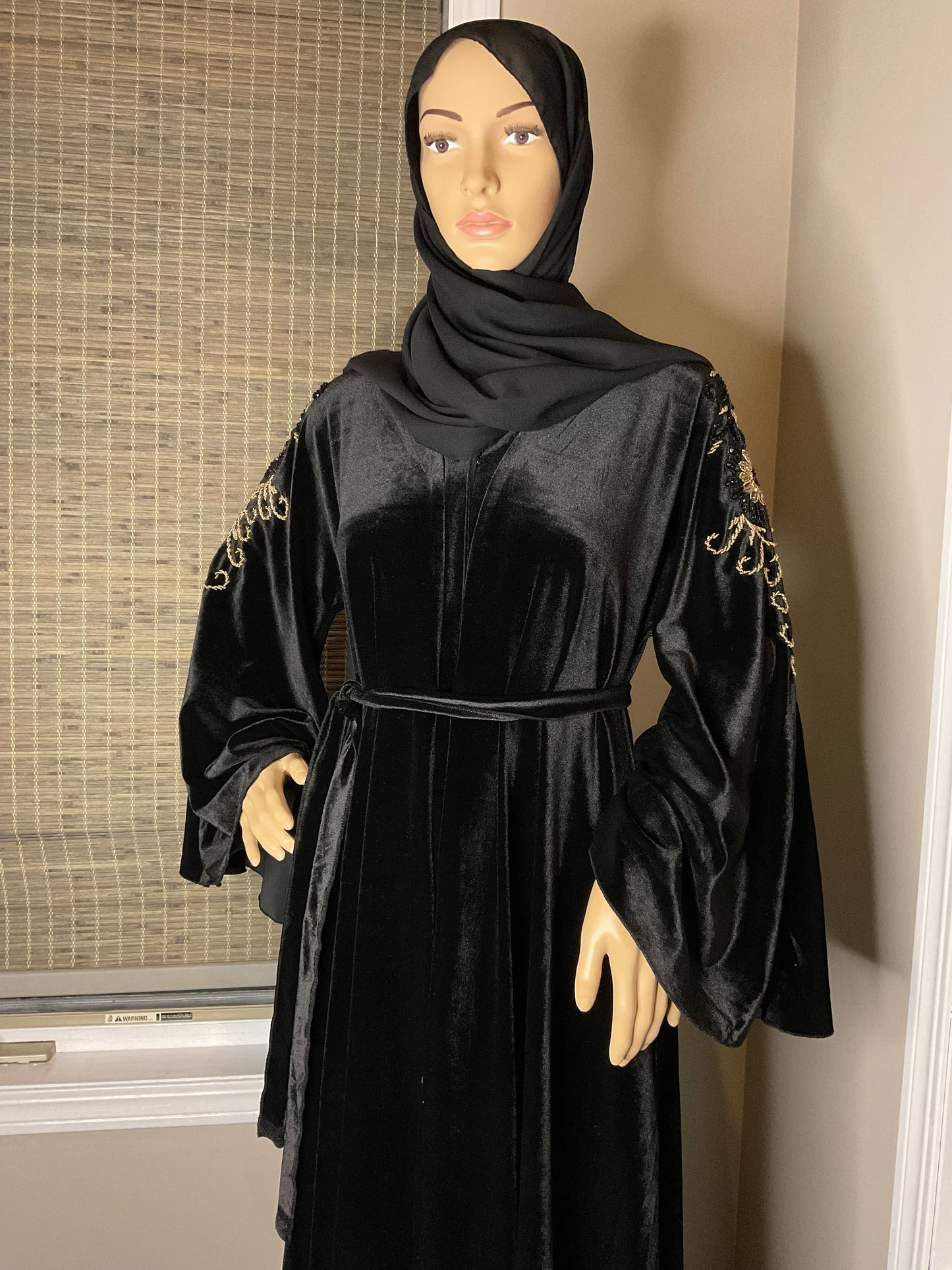 Velvet Bloom Abaya