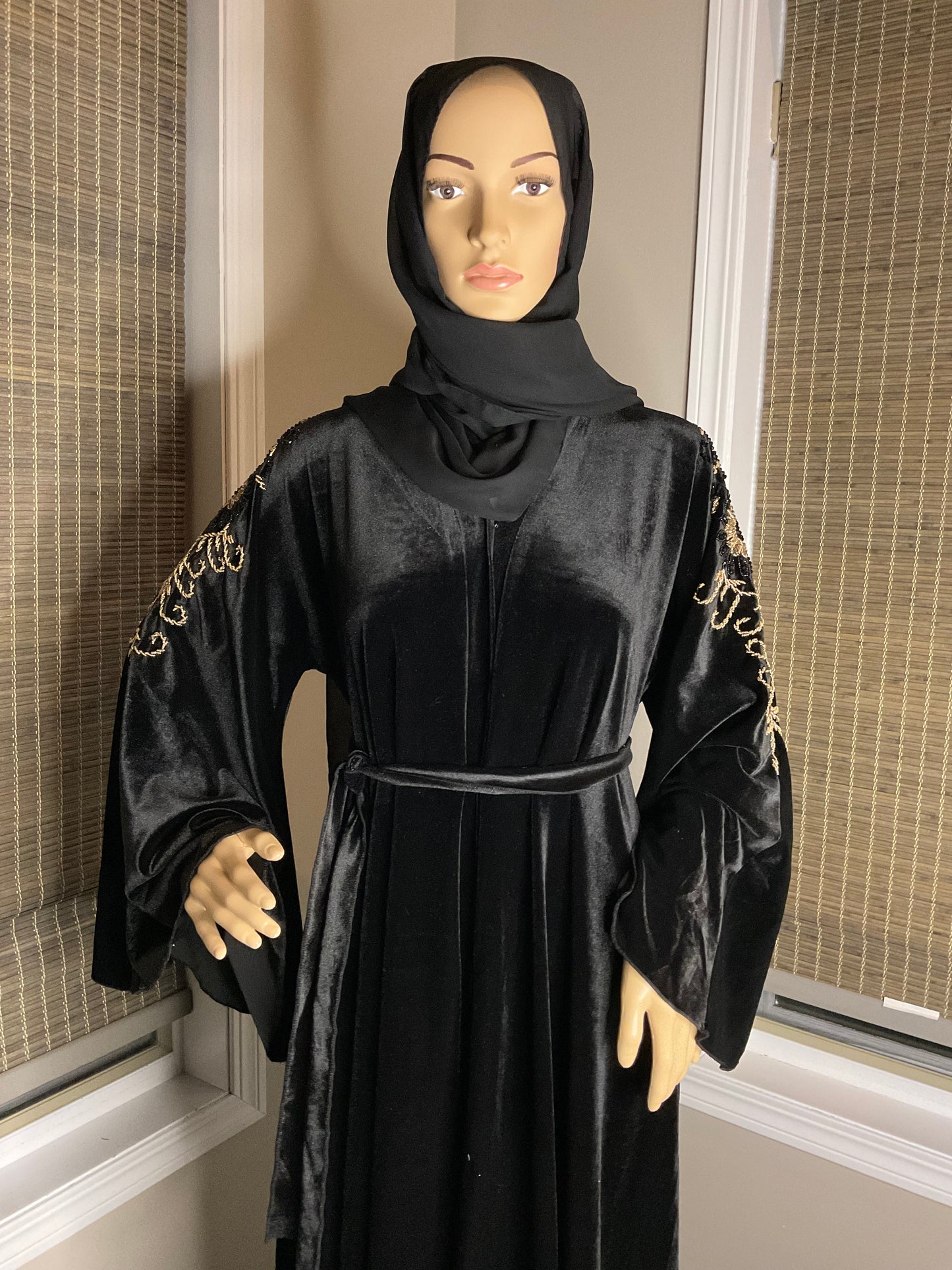 Velvet Bloom Abaya