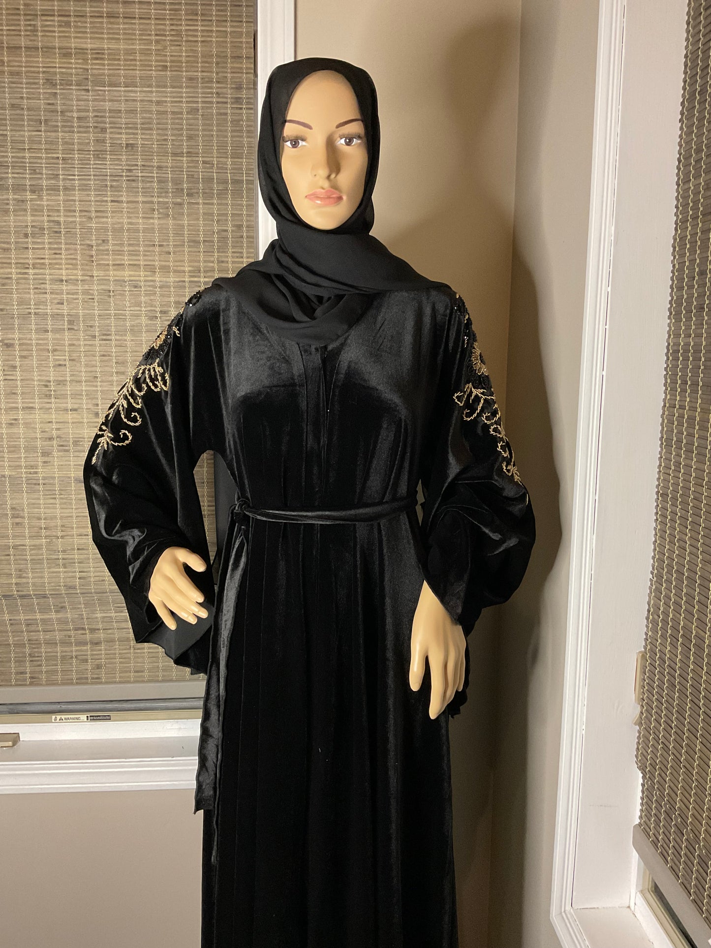 Velvet Bloom Abaya